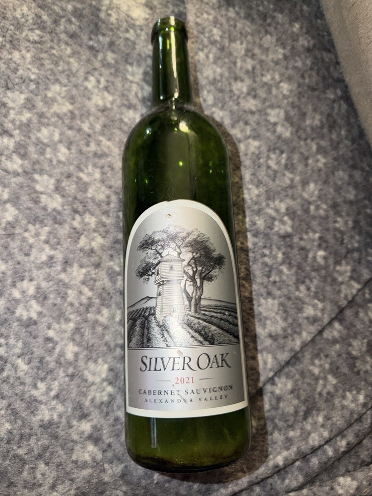 Silver Oak Napa Valley 2021 Wine Bottle EMPTY Cabernet