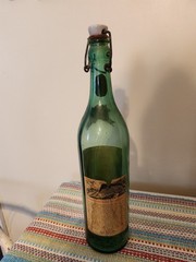 SEGESTA WINE BOTTLE 1 QUART VINTAGE EMERALD GREEN GLASS BOTTLE PORCRLAIN STOPPER