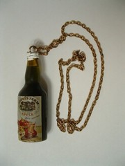 Vintage Boone&rsquo;s Farm Apple Wine Bottle Advertising Chain Necklace