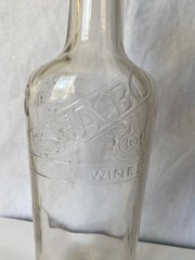 RARE « SEABO » WINE BOTTLE JACKSONVILLE FL 12 INCHES TALL 4/5 Qt