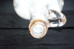 Vintage Garrett&rsquo;s American Wines embossed clear 1 quart wine bottle grapes