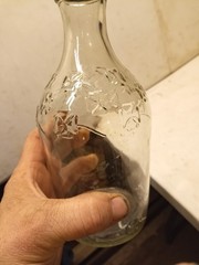 Vintage Quart 4 Leaf Clover Motif Wine Bottle Smokey Grey Tint