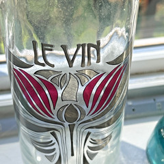 Vintage Le VIN French Wine Bottle Art-Nouveau Porcelain /Rubber Swing Stopper