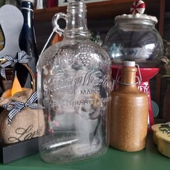 Vintage FAIRVIEW WINE of MAINE Clear Pressed Glass w/ Grapes 1/2 Gallon Jug RARE