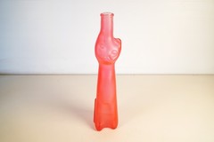 13&Prime; Happy Cat Rheinhessen Riesling Happy Cat Figural Glass Wine Bottle PINK