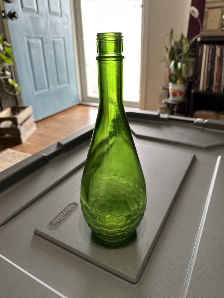 Vintage 4/5 Quart Gallo Wine Flavor Guard Bottle Embossed Grapes Green Glass