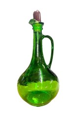 Vintage Wine World 1976 Green Glass Decanter Bottle 1.5 Litre Long Neck Handle