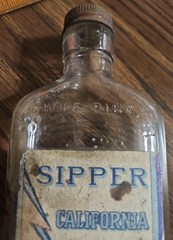 Vintage CAR-CAL “Sipper” California White Wine Flask Bottle 1/2 Pint w Label