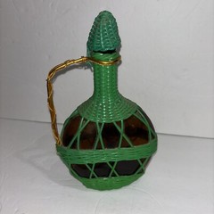 MCM Viresa Plastic Scoubidou Woven Wicker Wine Bottle Jug Metal Handle Green