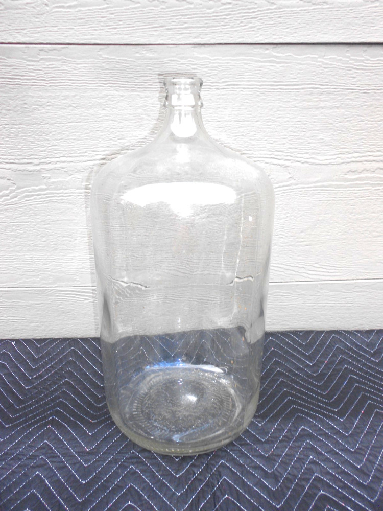 VINTAGE MADE ITALY HEAVY GLASS 5 GALLON WINE -WATER BOTTLE 21 x 10 in – XX 8 C