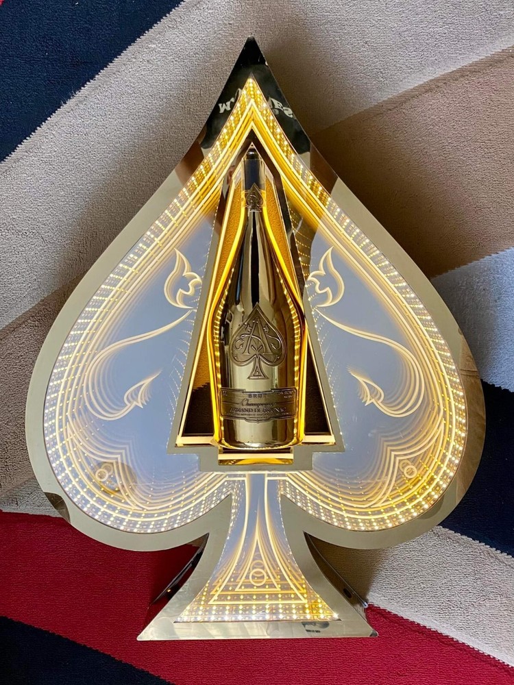 1.5L ACE OF SPADES CHAMPAGNE LED DISPLAY (MAGNUM) SHOW VIP!!