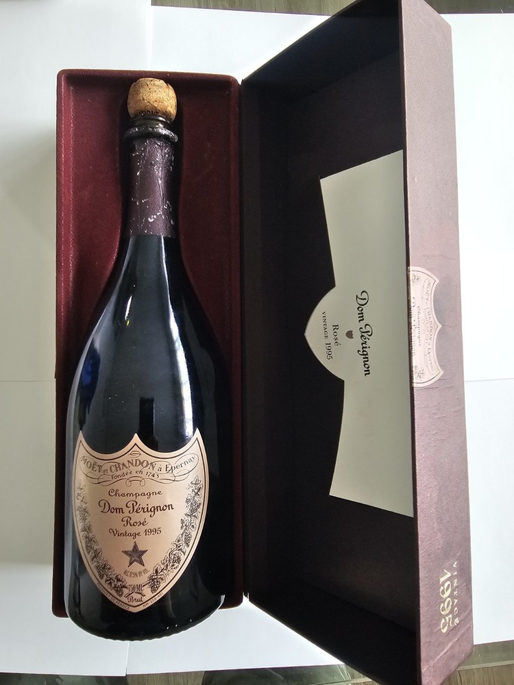 Vintage 1995 Dom Pérignon Rosé Empty Champagne Bottle With Original Case