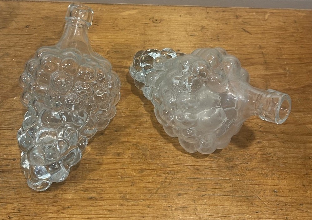 Vintage 2 Wine Grape Cluster Liquor Cognac Decanters Length 6.5&Prime; NO LIDS