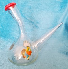 Spanish Porrón Wine Bottle Decanter Carafe Hand-blown Glass Bull-Fighter Decals