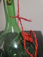 VTG HAND BLOWN GREEN GLASS WINE BOTTLE DECANTER WITH ICE CHAMBER FROM ITALY