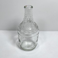 Vintage 4/5 Quart Glass Bottle Decanter 8&Prime; tall Grapes & Leaves Design w/ Top