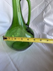 Vintage Wine World 1976 Green Glass Decanter Bottle 1.5 Litre Long Neck Handle