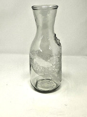 1990 Paul Masson Vineyards Norman Kosarin Glass Wine Carafe Daffodils Flowers