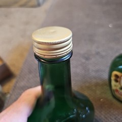 2 Empty Wine Das Gutten Green Bottles 4/5 Quart California Rhein Wein 9.5&Prime;