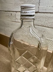 VINTAGE WINE BOTTLES, SET