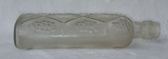 Vintage Frisco Wine Co St Louis MO Embossed Grape Vine Glass Bottle One Pint 438