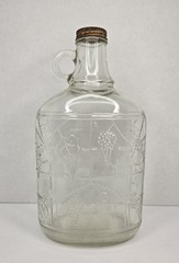 Vtg 1/2 Gal. Glass Wine Decanter Embossed Grape/Vine Design Bottle w/Lid Handle