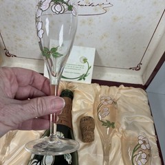 Perrier Jouet Box Champagne 1985 EMPTY Bottle/Cork 4 Hand Painted Glass Flutes
