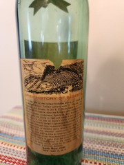 SEGESTA WINE BOTTLE 1 QUART VINTAGE EMERALD GREEN GLASS BOTTLE PORCRLAIN STOPPER
