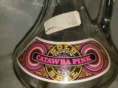 Vintage Catawba Pink Gold Permium Wine☆ Tilt Wine Bottle☆
