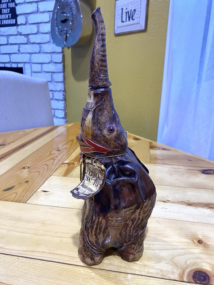 VINTAGE VETROPELLE LEATHER WRAPPED ELEPHANT WINE BOTTLE ITALY With Labels