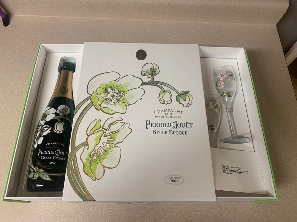 PERRIER-JOUET BELLE EPOQUE CHAMPAGNE GIFT BOX Empty Bottle 2 Flutes 2007