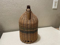 Wicker Wrapped Amber Glass Whiskey Wine Bottle Jug Half Gal Screw Cap 1940s