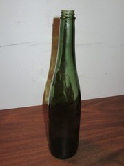 Green Wine Bottle ⅘-Quart Vintage—Impressions: “4, Circle I, 70, 5, W 2068”