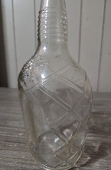 Embossed Grape Lattice Dixie Wine Co Richmond Va Early Glass Bottle One Quart