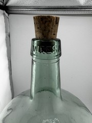 Vintage VIRESA Green Blue 12&Prime; Wine Glass Bottle Good