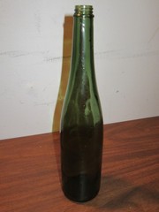 Green Wine Bottle ⅘-Quart Vintage—Impressions: “4, Circle I, 70, 5, W 2068”