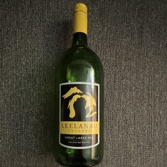 Glass – Leelanau Cellars Great Lakes Michigan 1.5L Wine Bottle with Screw Cap