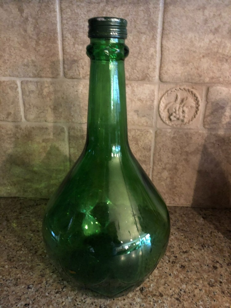 Vintage Gallo Glass Company Green Decanter Half Gallon