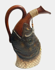 Vtg Spanish Style Porron Wine Decanter w/Fish Display Art 15&Prime;x10&Prime;x4&Prime; Faux Wood