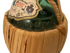 Vintage 1966 Italian Melini Chianti Wicker Wrapped One Pint Wine Bottle Empty