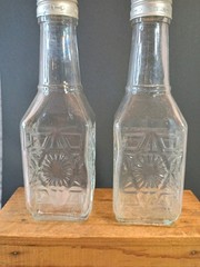 2 Vintage Manischewitz Pint Glass Wine Bottle Decorative
