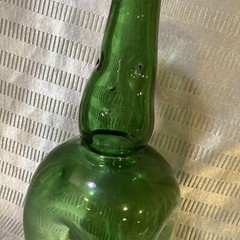 Beautiful Vintage Emerald￼ green hand blown dimple glass decanter Art Glass￼