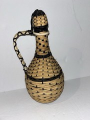 Wicker Wrapped Glass Bottle Demijohn Handle Decanter
