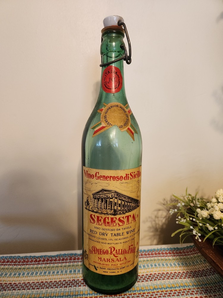 SEGESTA WINE BOTTLE 1 QUART VINTAGE EMERALD GREEN GLASS BOTTLE PORCRLAIN STOPPER
