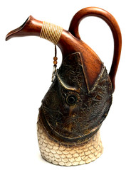 Vtg Spanish Style Porron Wine Decanter w/Fish Display Art 15&Prime;x10&Prime;x4&Prime; Faux Wood