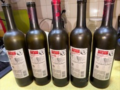 2015-2016 WALKING DEAD Wine Bottle Set 5 EMPTY Zombie grimes michonne glen