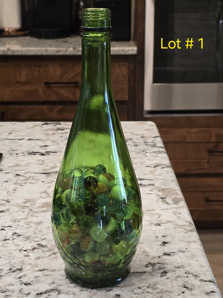 Vintage Gallo Wine Green Glass Bottle Raised Grape Cluster 4/5 Quart