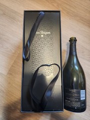 Empty Vintage 2009 Dom Perignon Champagne Bottle & Box Moet et Chandon a Epernay