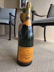 1972 RARE DISPLAY LARGE Veuve Clicquot Champagne Empty 20” SEALED Anniversary