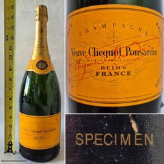 Veuve Clicquot Ponsardin Champagne 15&Prime; Empty Display SPECIMEN 1.5L Magnum Bottle